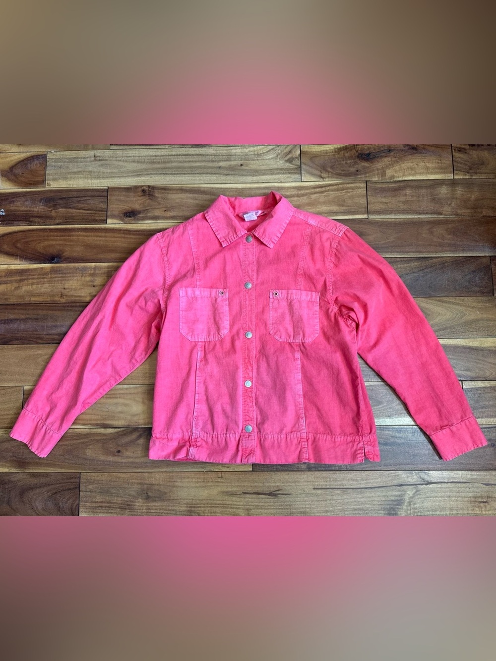 100% COTTON FRESH PRODUCE SMALL ✨ bright long sleeve button down pink great cond